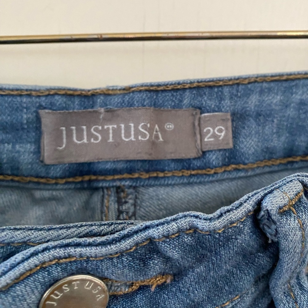 JustUSA Light Wash Pre-Distressed Hem High Rise Skinny Jeans Size 29